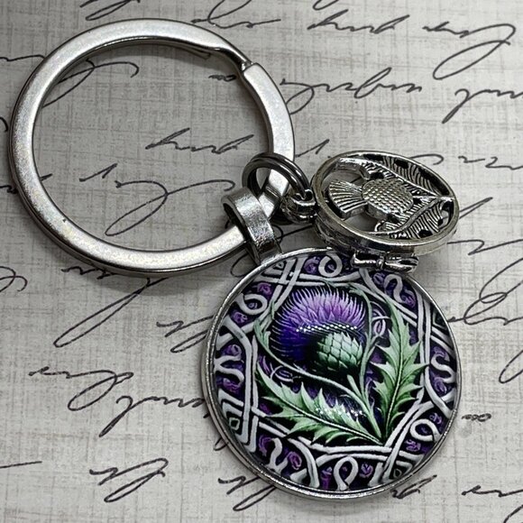 Scottish Thistle Keychain Key Claddagh Heart Gift Box Necklace Irish Crown New - Picture 16 of 16